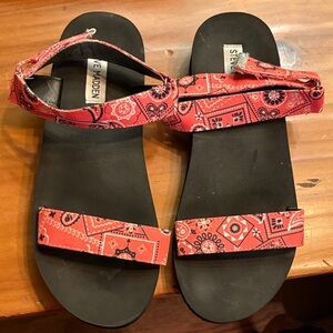 Steve Madden Red Bandana Sandals